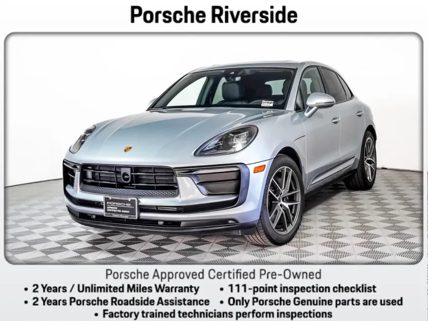 2023 Porsche Macan T photo 1