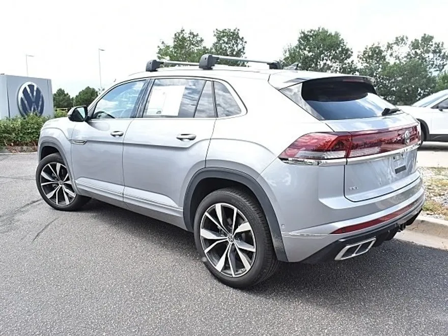 2025 Volkswagen Atlas Cross Sport SEL Premium R-Line photo 1