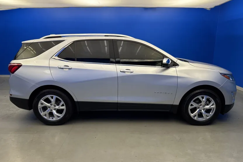 2020 Chevrolet Equinox Premier photo 1