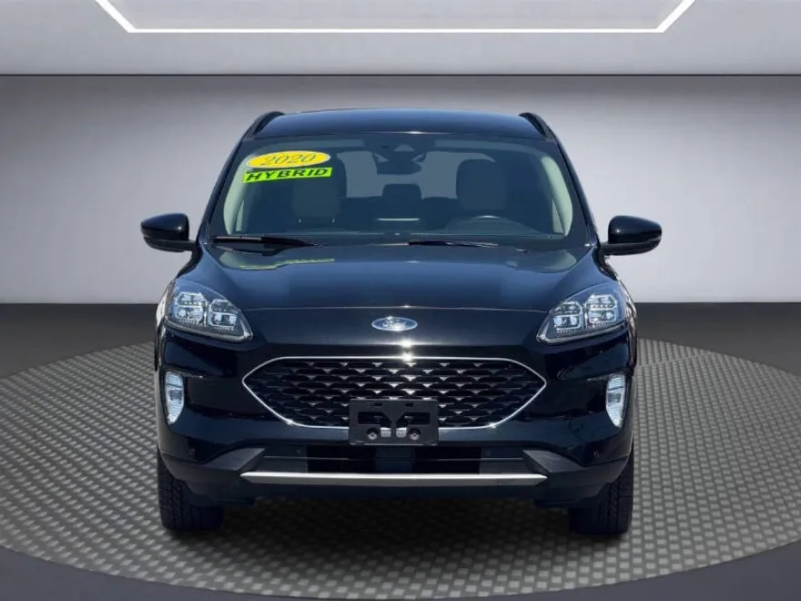 2020 Ford Escape Hybrid Titanium photo 1