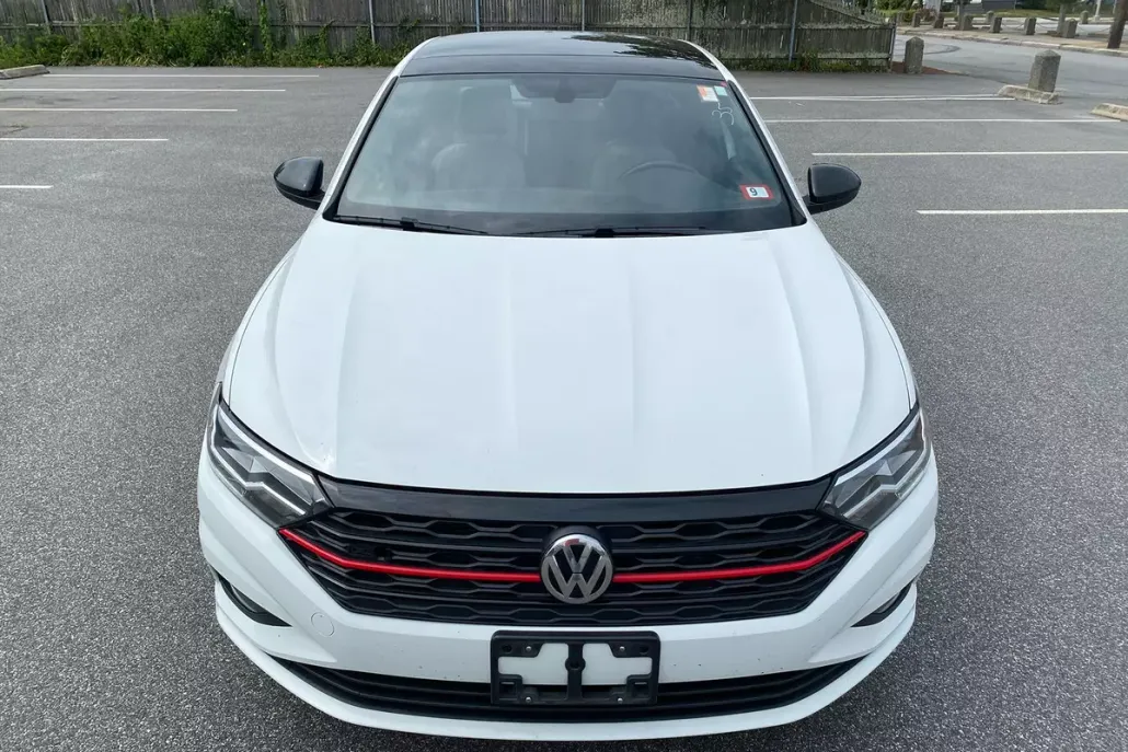 2019 Volkswagen Jetta R-Line photo 1