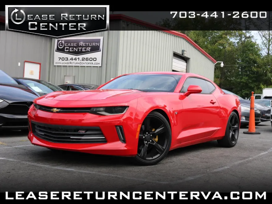 2017 Chevrolet Camaro 1LT photo 1