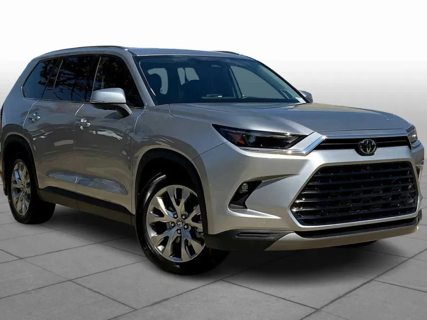 2024 Toyota Grand Highlander Limited photo 1