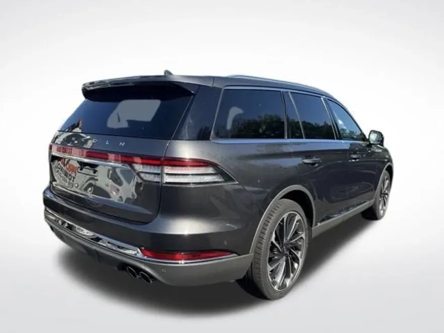 2020 Lincoln Aviator Reserve photo 1