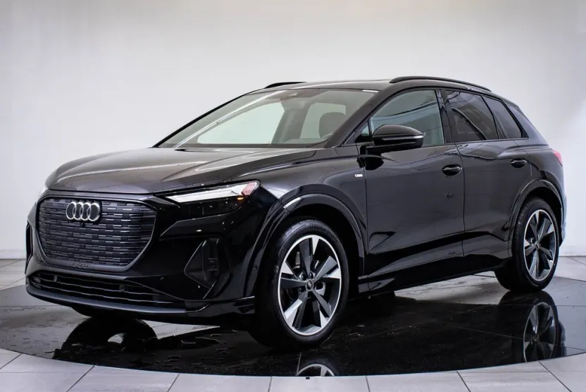 2024 Audi Q4 E-tron Premium Plus photo 1