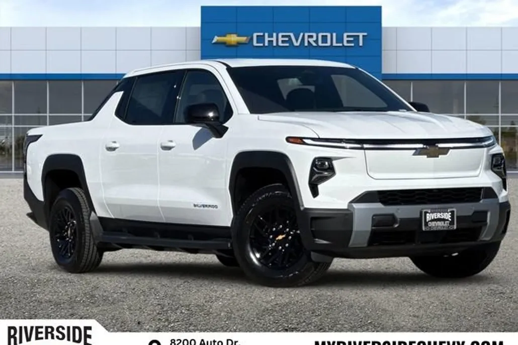 2026 Chevrolet Silverado EV LT photo 1