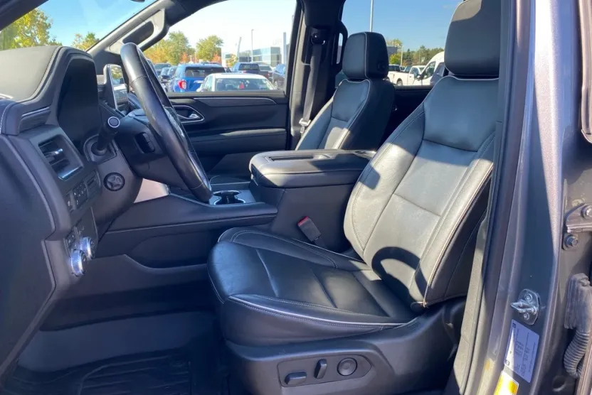 2021 Gmc Yukon XL SLT photo 1
