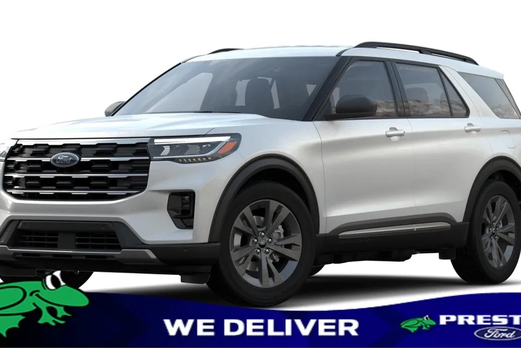 2025 Ford Explorer photo 1