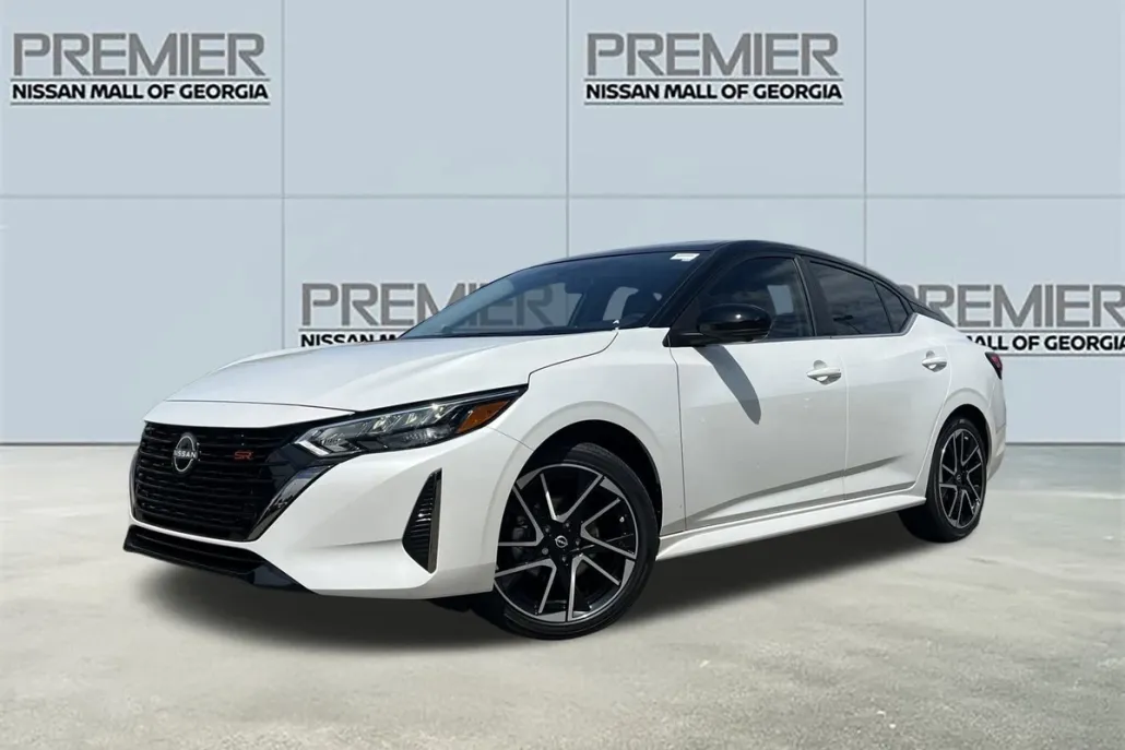 2025 Nissan Sentra SR photo 1