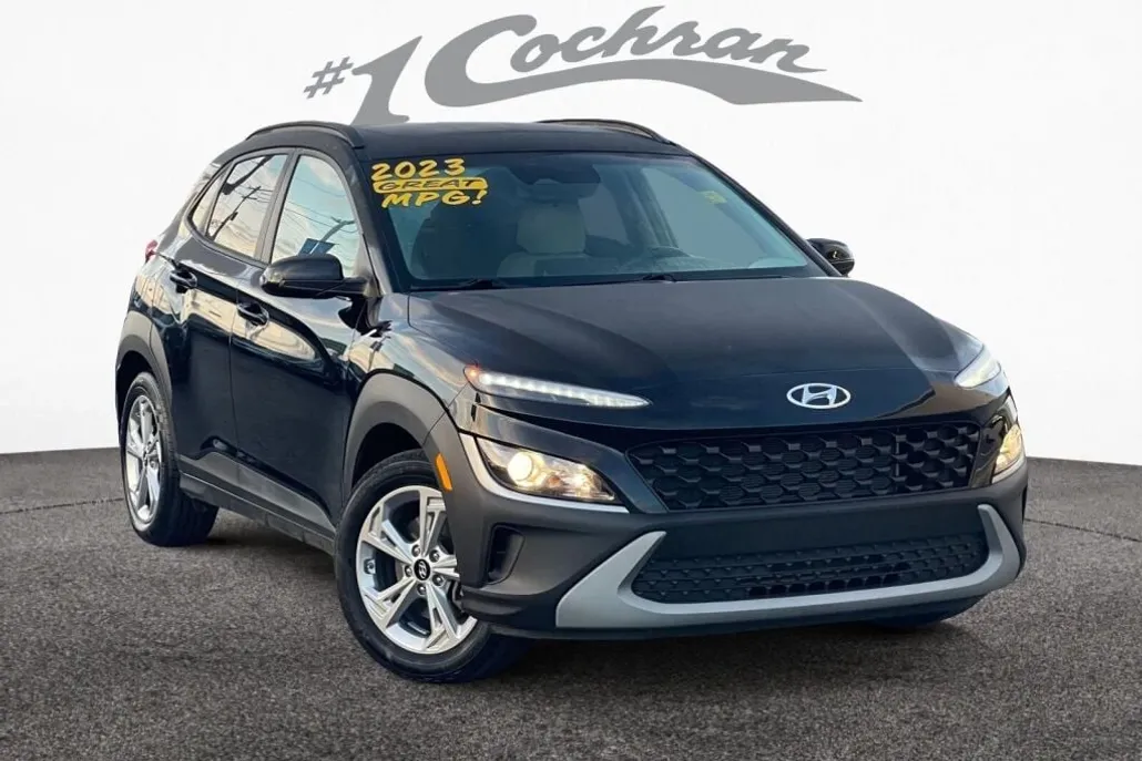 2023 Hyundai Kona SEL photo 1
