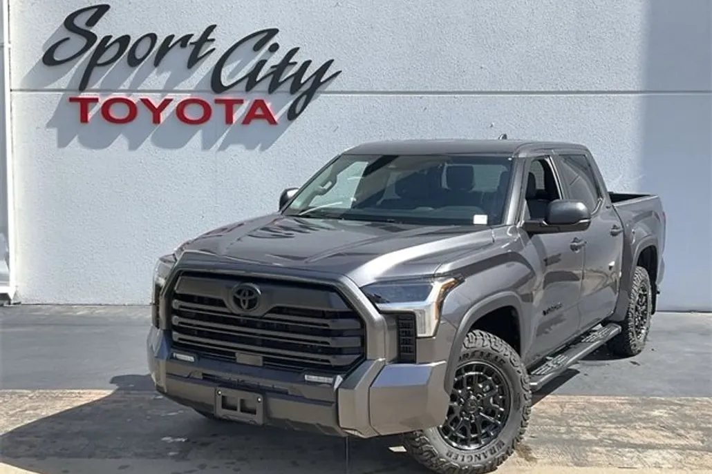 2025 Toyota Tundra SR5 photo 1