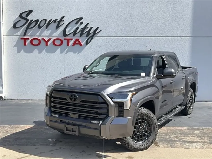 2025 Toyota Tundra SR5 photo 1