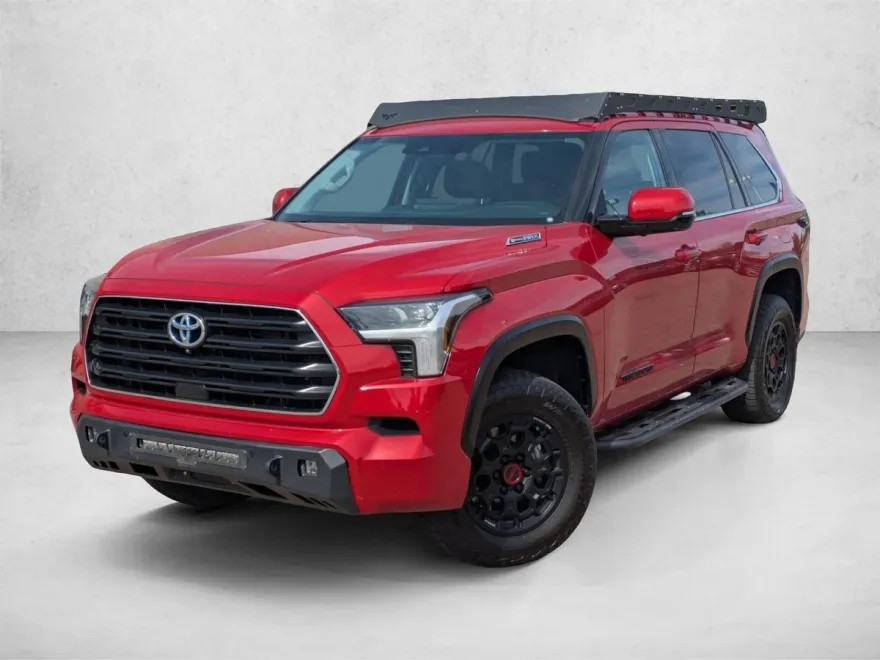 2023 Toyota Sequoia SR5 photo 1