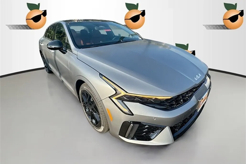 2026 Kia K5 GT-Line photo 1