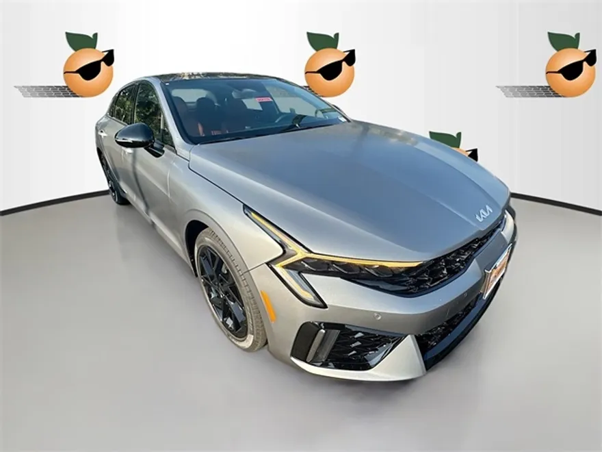 2026 Kia K5 GT-Line photo 1
