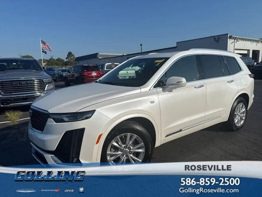 2022 Cadillac XT6 Luxury photo 1