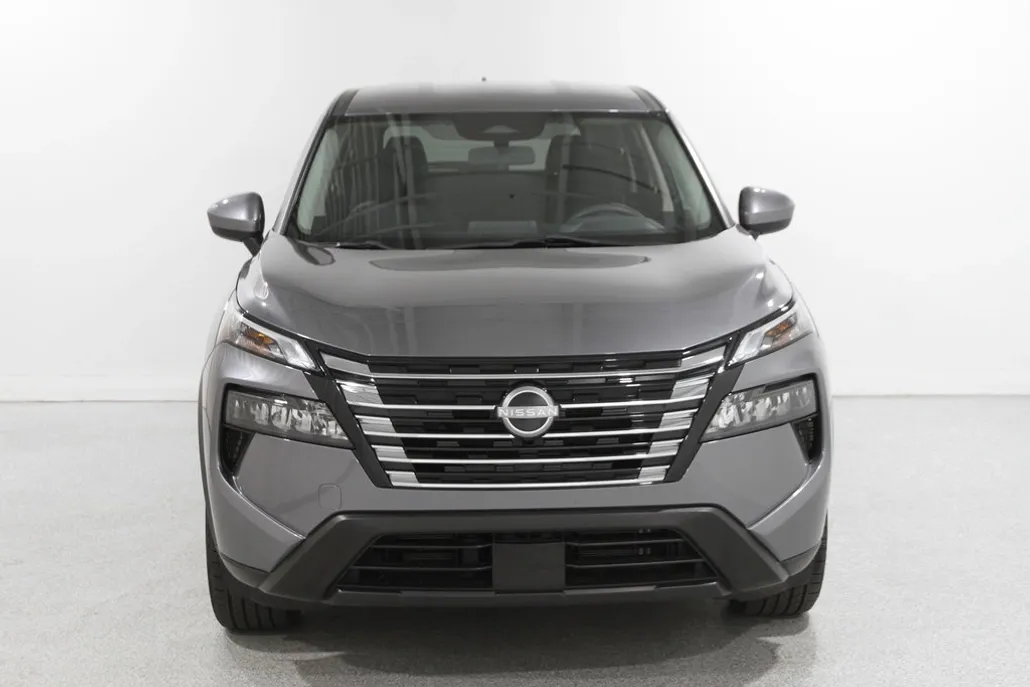 2024 Nissan Rogue SV photo 1