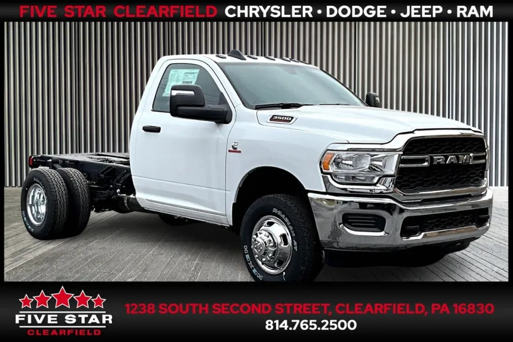 2023 Ram 3500 Tradesman photo 1