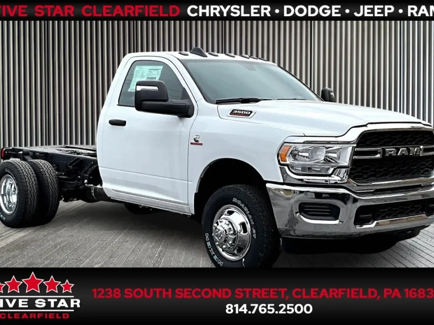 2023 Ram 3500 Tradesman photo 1