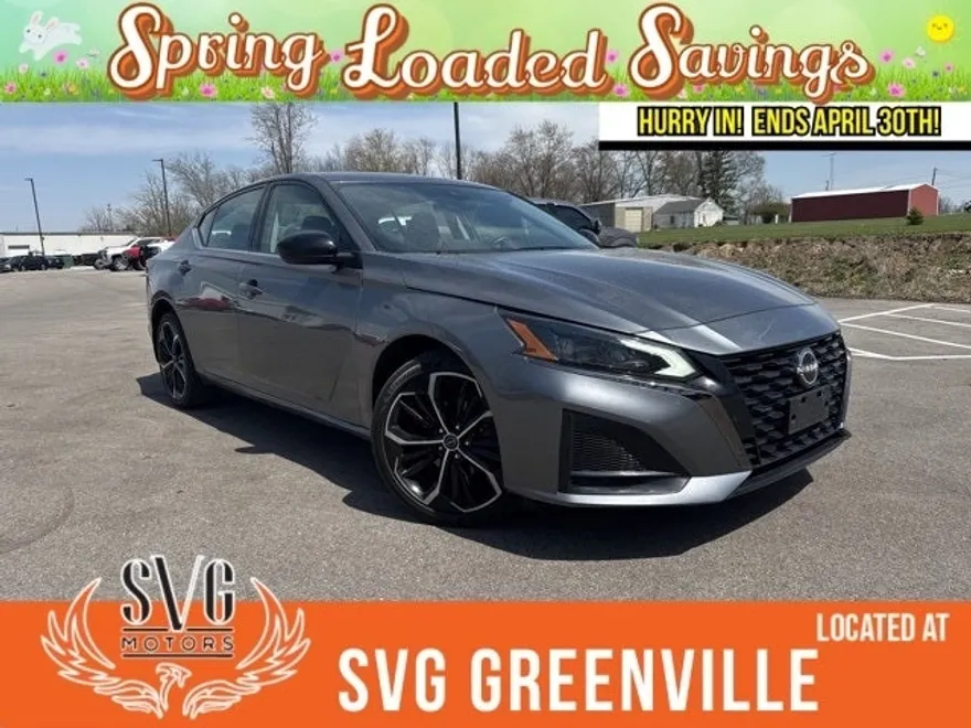2023 Nissan Altima 2.5 SR photo 1