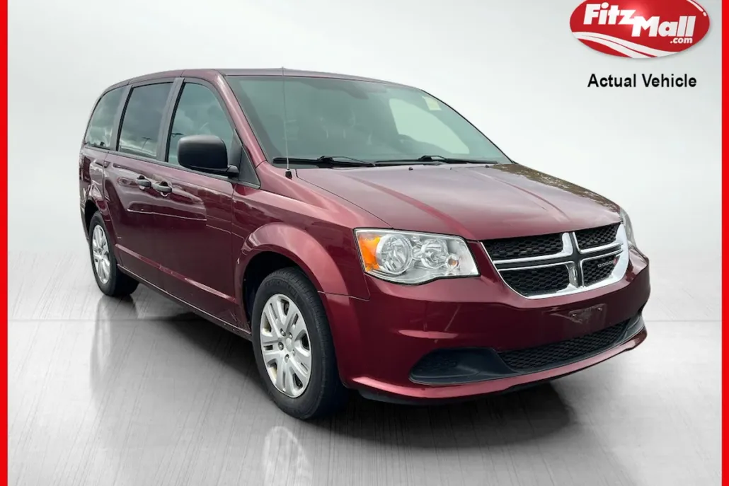 2019 Dodge Grand Caravan SE photo 1