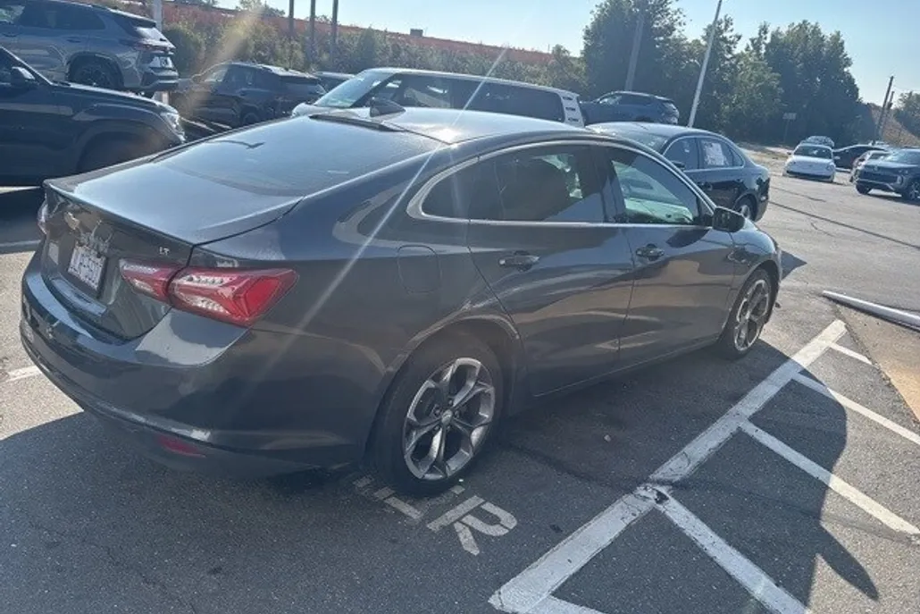 2020 Chevrolet Malibu 1LT photo 1