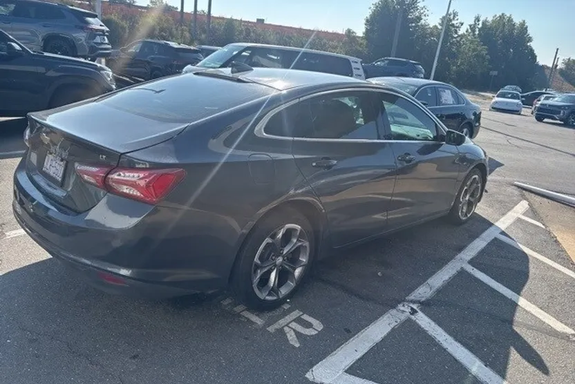 2020 Chevrolet Malibu 1LT photo 1
