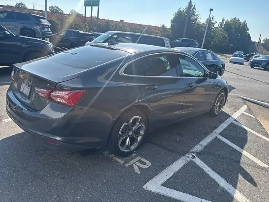 2020 Chevrolet Malibu 1LT photo 1