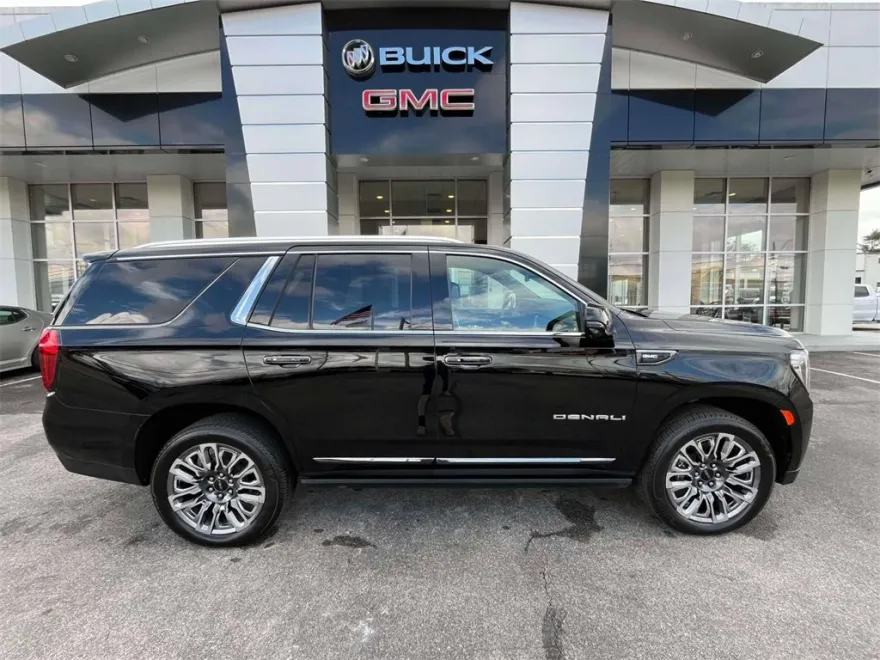 2023 Gmc Yukon Denali Ultimate photo 1