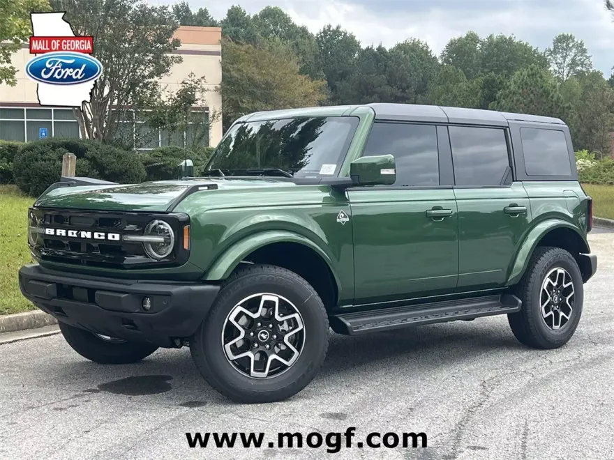 2025 Ford Bronco Outer Banks photo 1