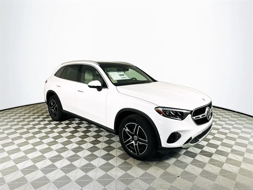 2026 Mercedes Benz GLC 300 4MATIC photo 1