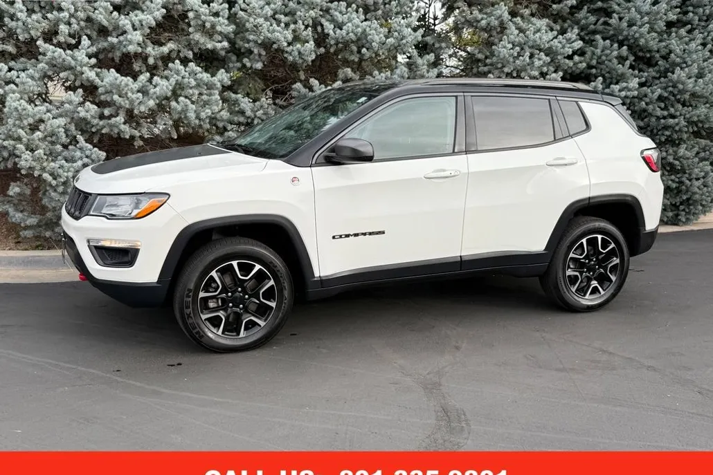 2020 Jeep Compass Trailhawk photo 1