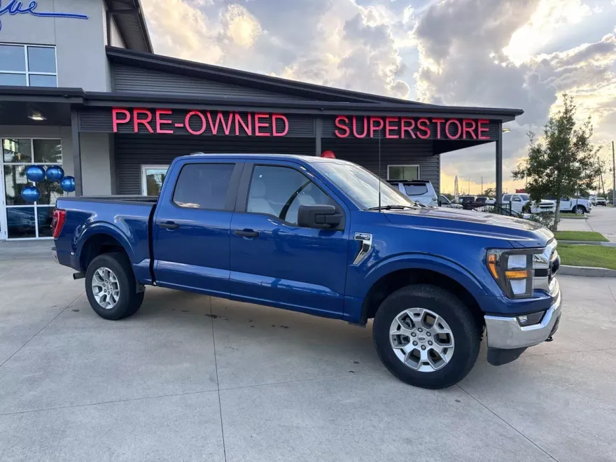 2023 Ford F-150 Lariat photo 1