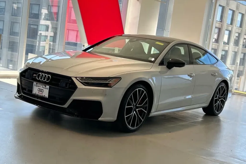 2023 Audi S7 Prestige photo 1