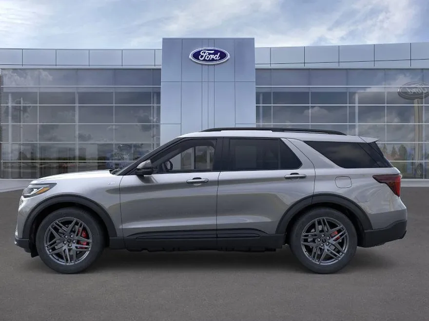 2025 Ford Explorer ST-Line photo 1