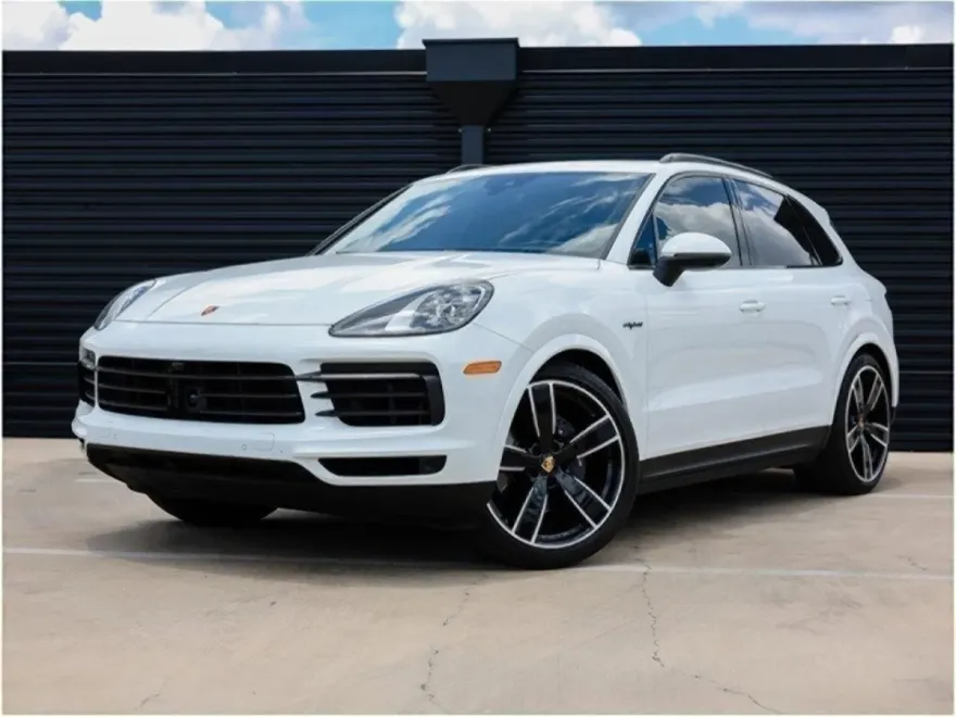 2023 Porsche Cayenne E-Hybrid Coupe Platinum Edition photo 1