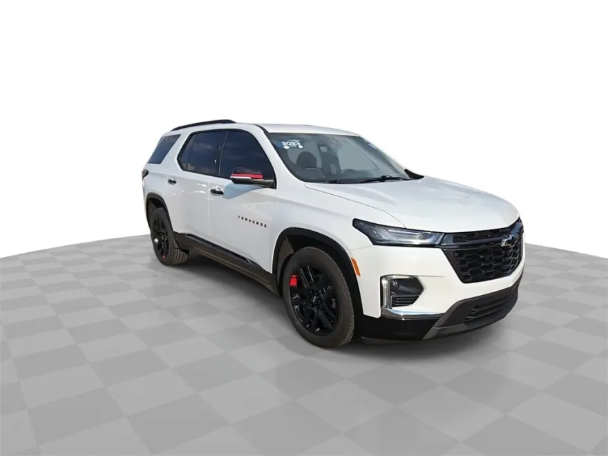 2023 Chevrolet Traverse Premier photo 1