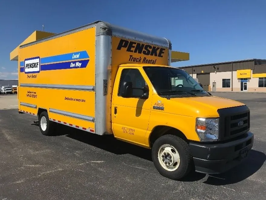 2022 Ford E-350 photo 1