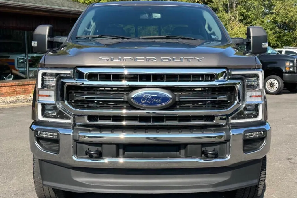 2021 Ford F-250 Lariat photo 1