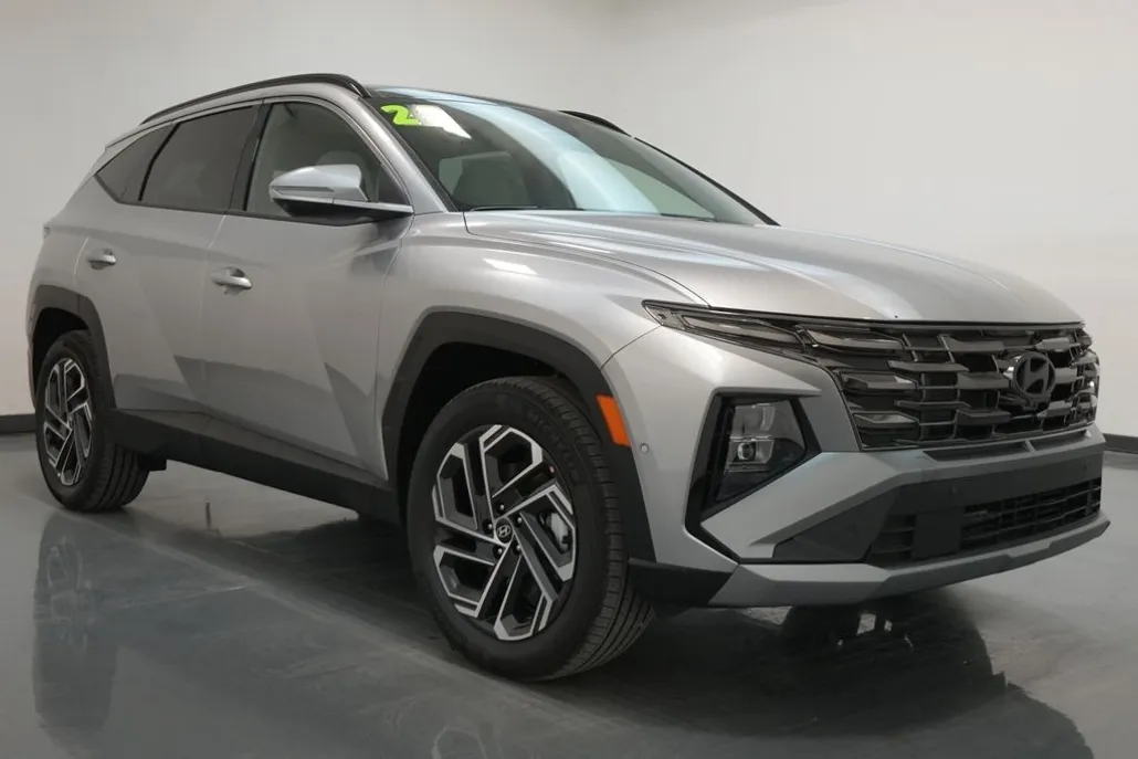 2025 Hyundai Tucson Hybrid Limited photo 1