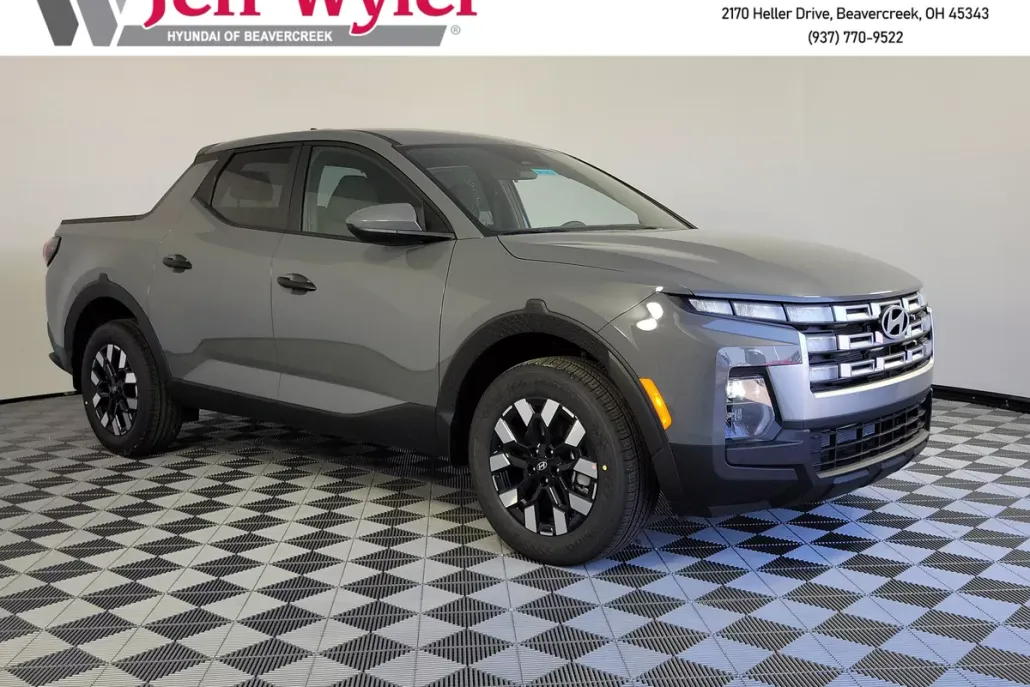2025 Hyundai Santa Cruz SE photo 1