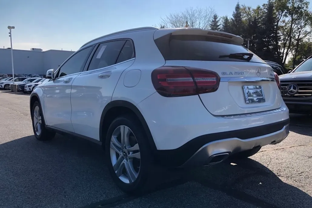 2018 Mercedes Benz GLA 250 4MATIC photo 1