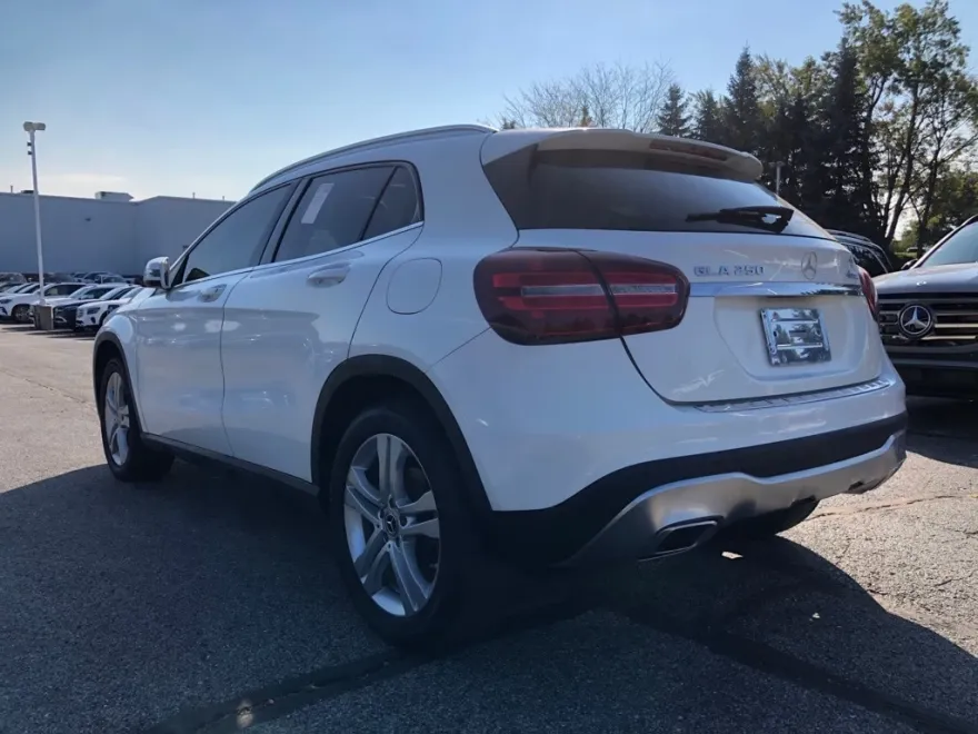2018 Mercedes Benz GLA 250 4MATIC photo 1