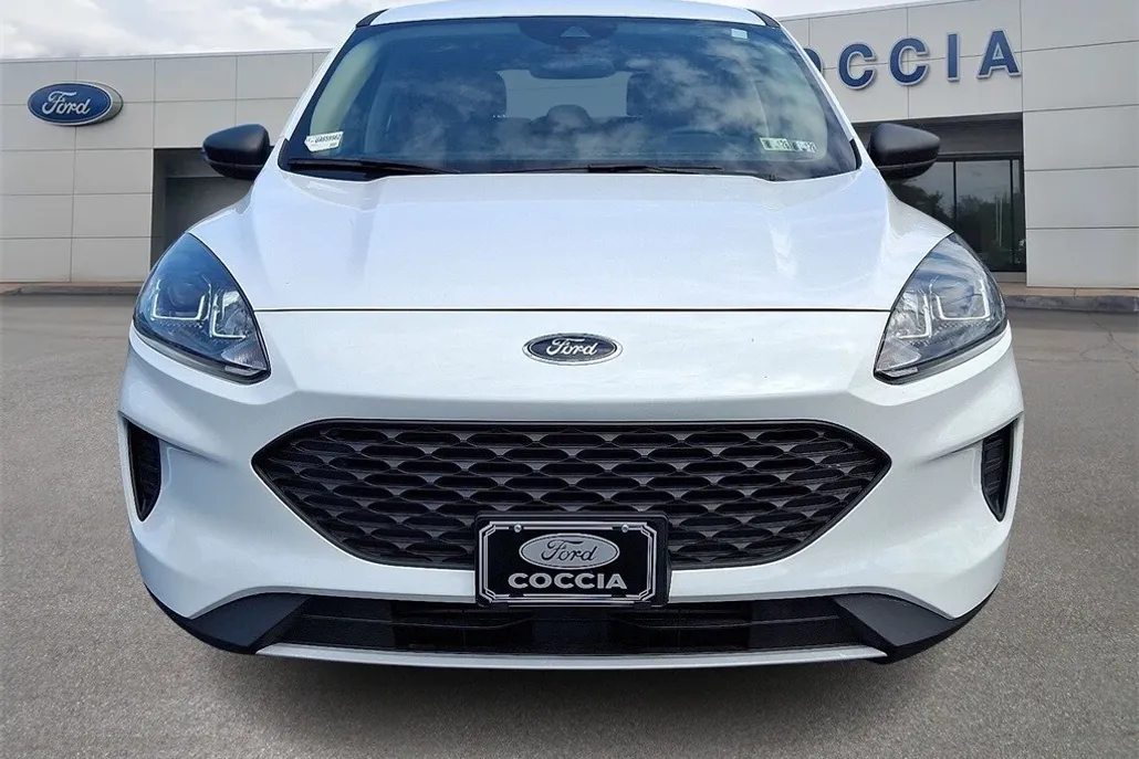 2020 Ford Escape S photo 1