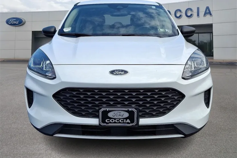 2020 Ford Escape S photo 1
