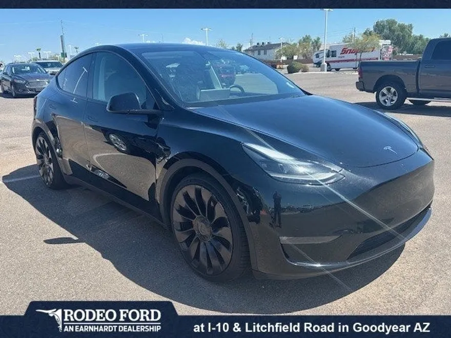 2023 Tesla Model Y Performance photo 1