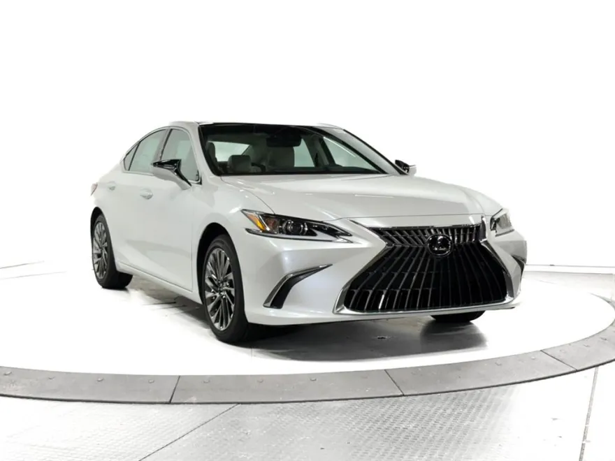 2025 Lexus ES 350 Luxury photo 1