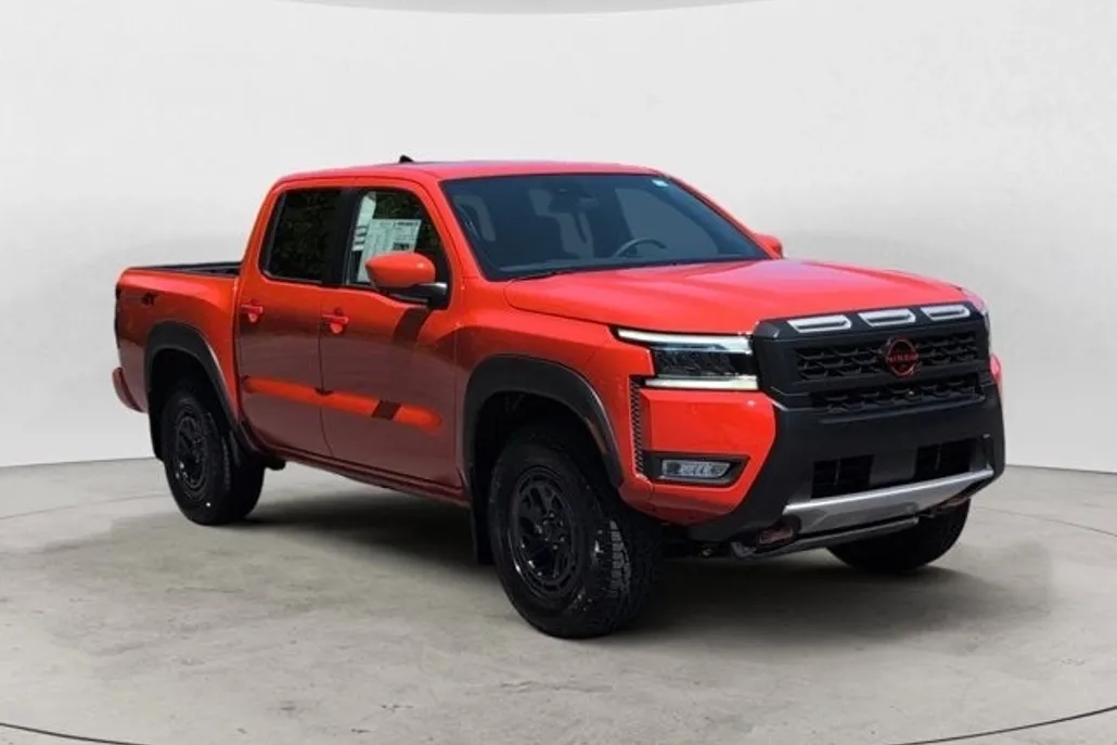 2025 Nissan Frontier PRO-4X photo 1