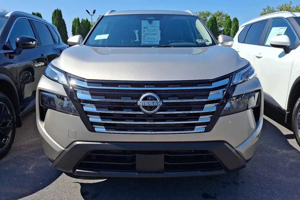 2026 Nissan Rogue SV photo 1