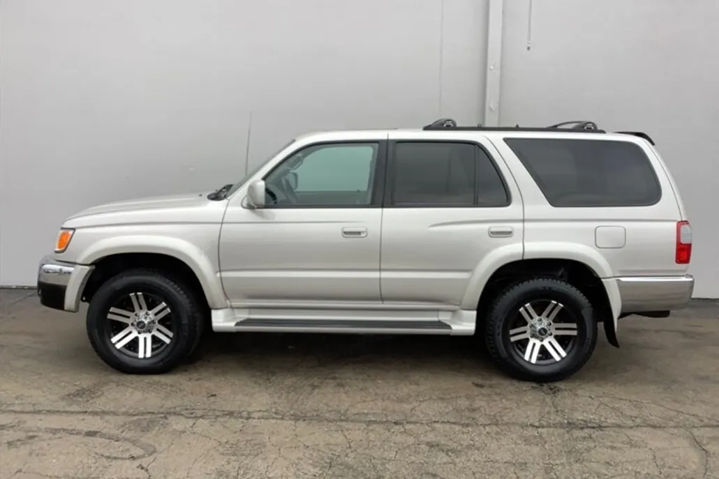 2000 Toyota 4Runner SR5 V6 photo 1